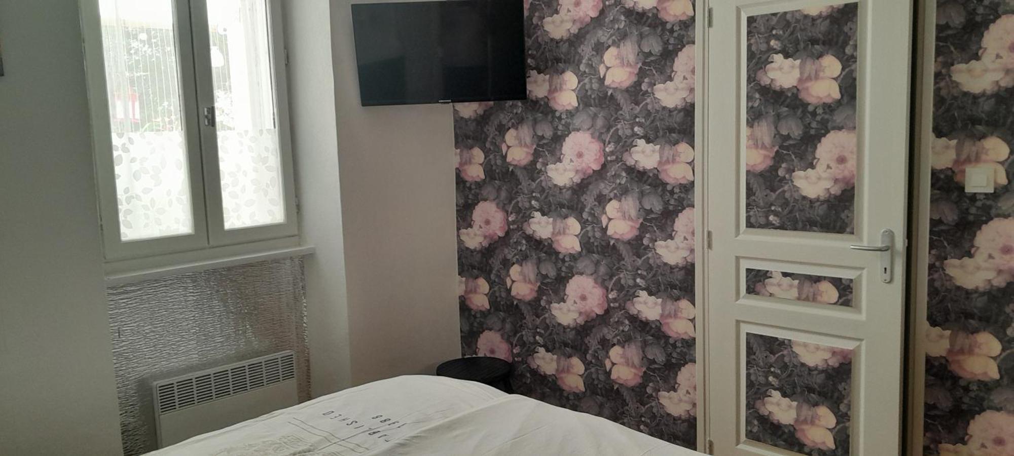 Sur La Bonnefooi Bed & Breakfast Prades-sur-Vernazobre Luaran gambar